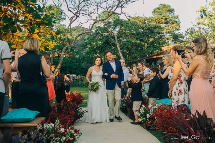 Casamento na Praia de Tainá e Rubens