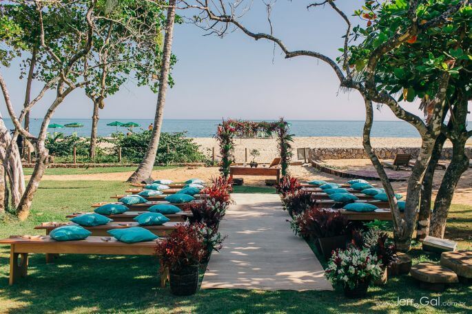 Casamento na Praia de Tainá e Rubens